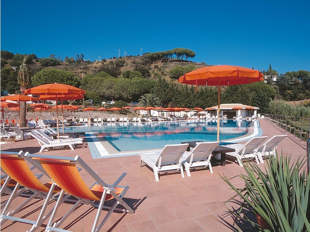 Cala Di Mola种族隔离4*